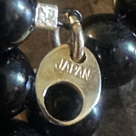 Japan Vintage 2 Strand Black/Gold Beaded Necklace 13.5” - Picture 4 of 4